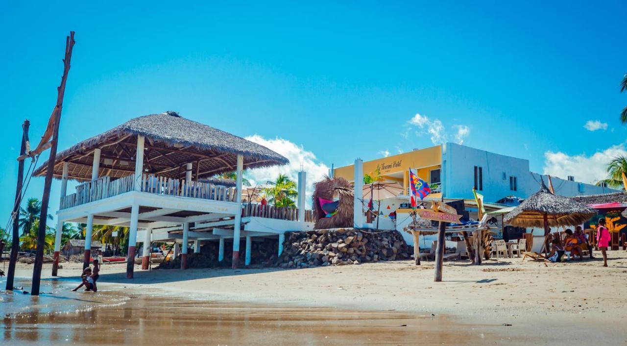 La Fourmi Hotel Nosy-Be エクステリア 写真